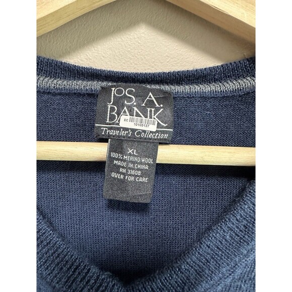 Jos A Bank Men's V-neck Long Sleeve Navy‎ Blue Sweater 100% Merino Wool Size XL - Picture 2 of 11